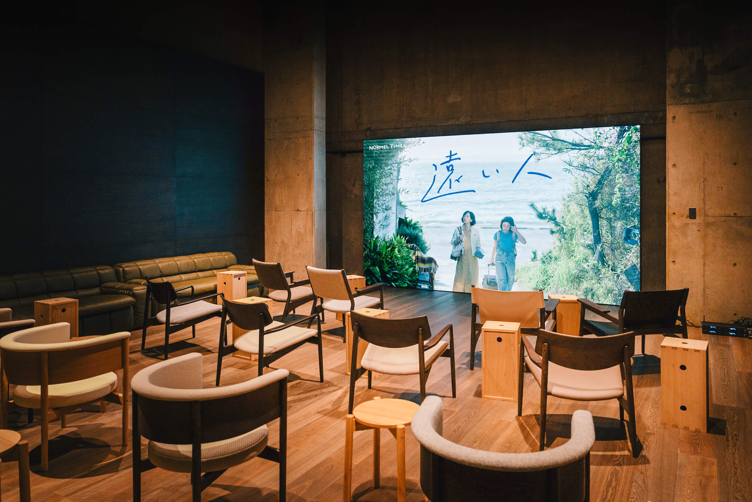 カリモクリサーチセンター地下