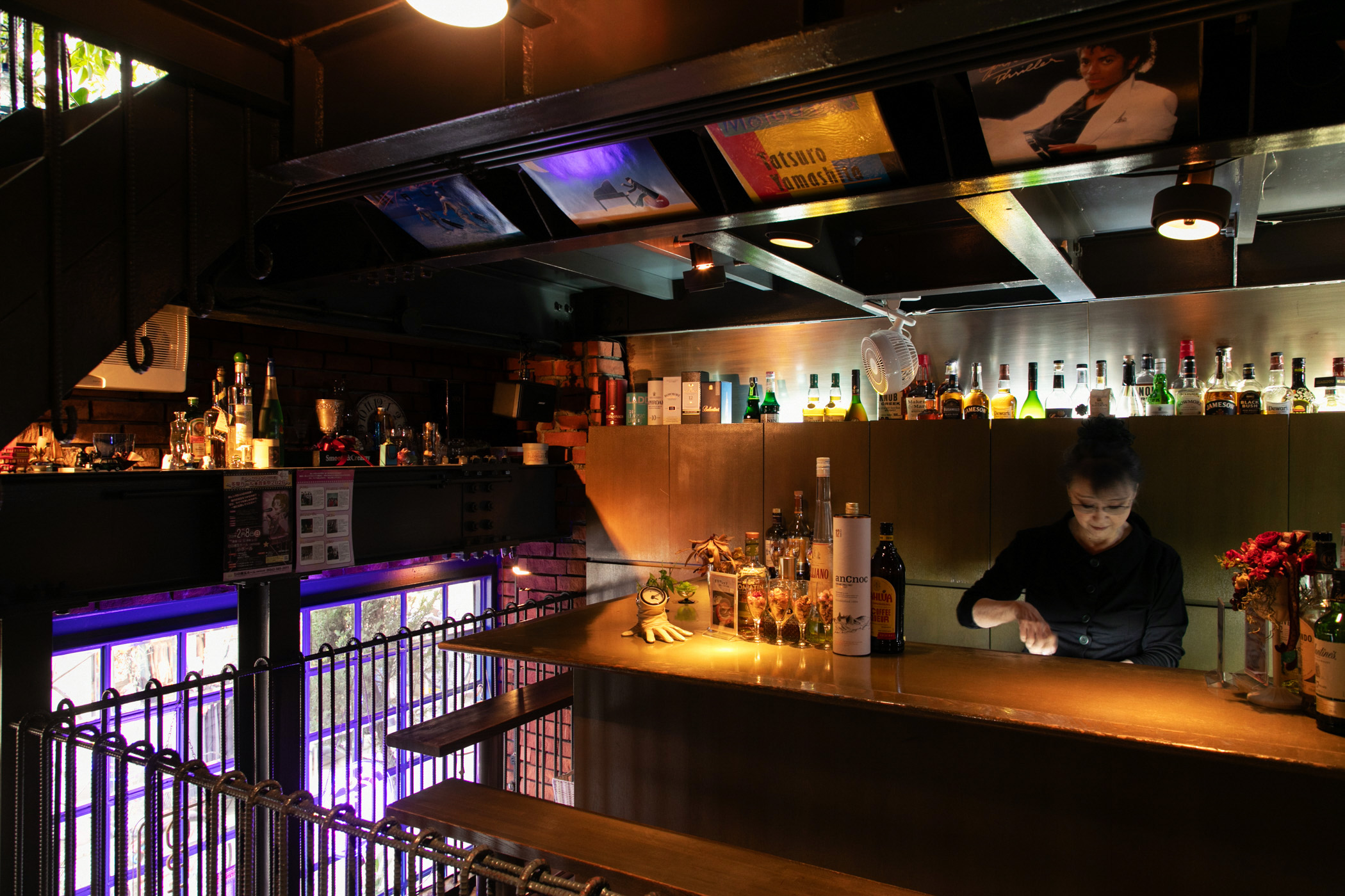 『マギーメイ』内観