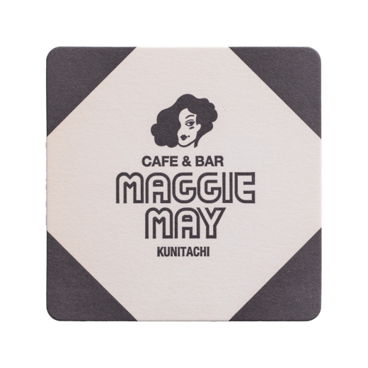 国立、ブランコ通りでロックバーとして始まった『マギーメイ』。