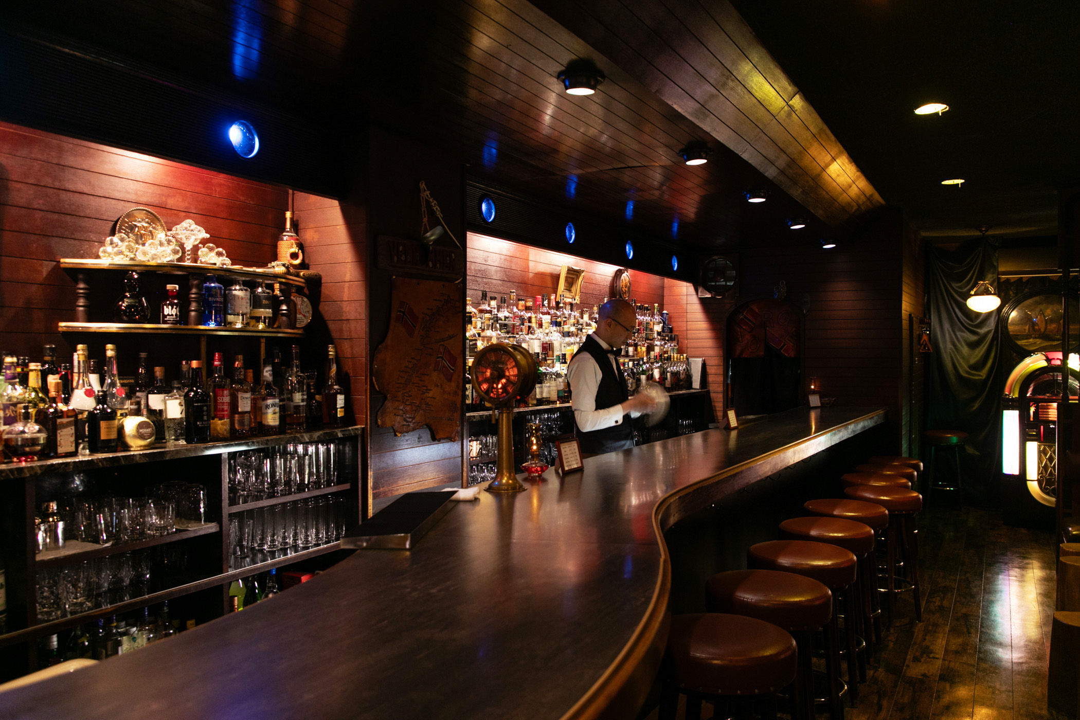 『BAR NORGE』内観