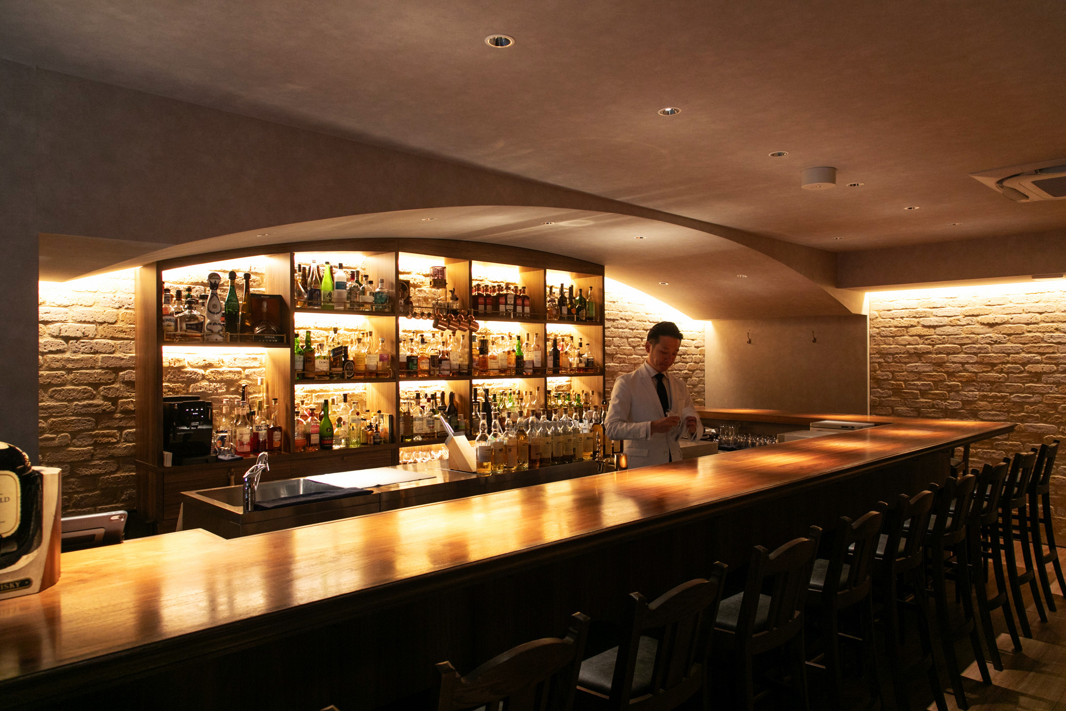 『EDEN CELLAR』外観